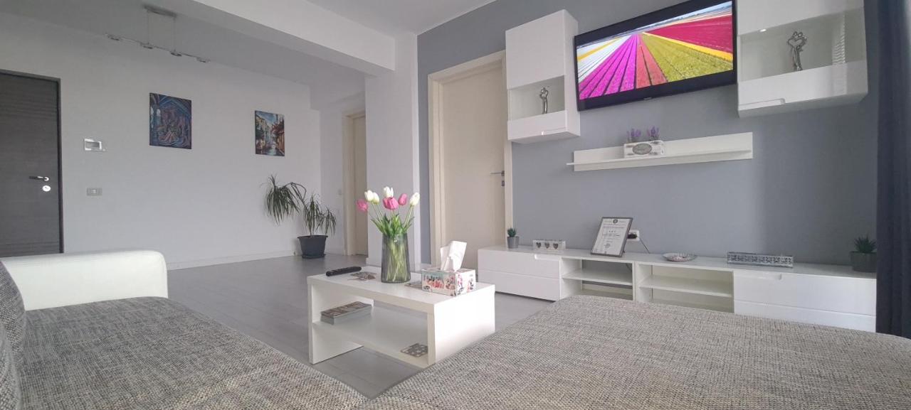 Stefania Sweet Apartament 오라데아 외부 사진